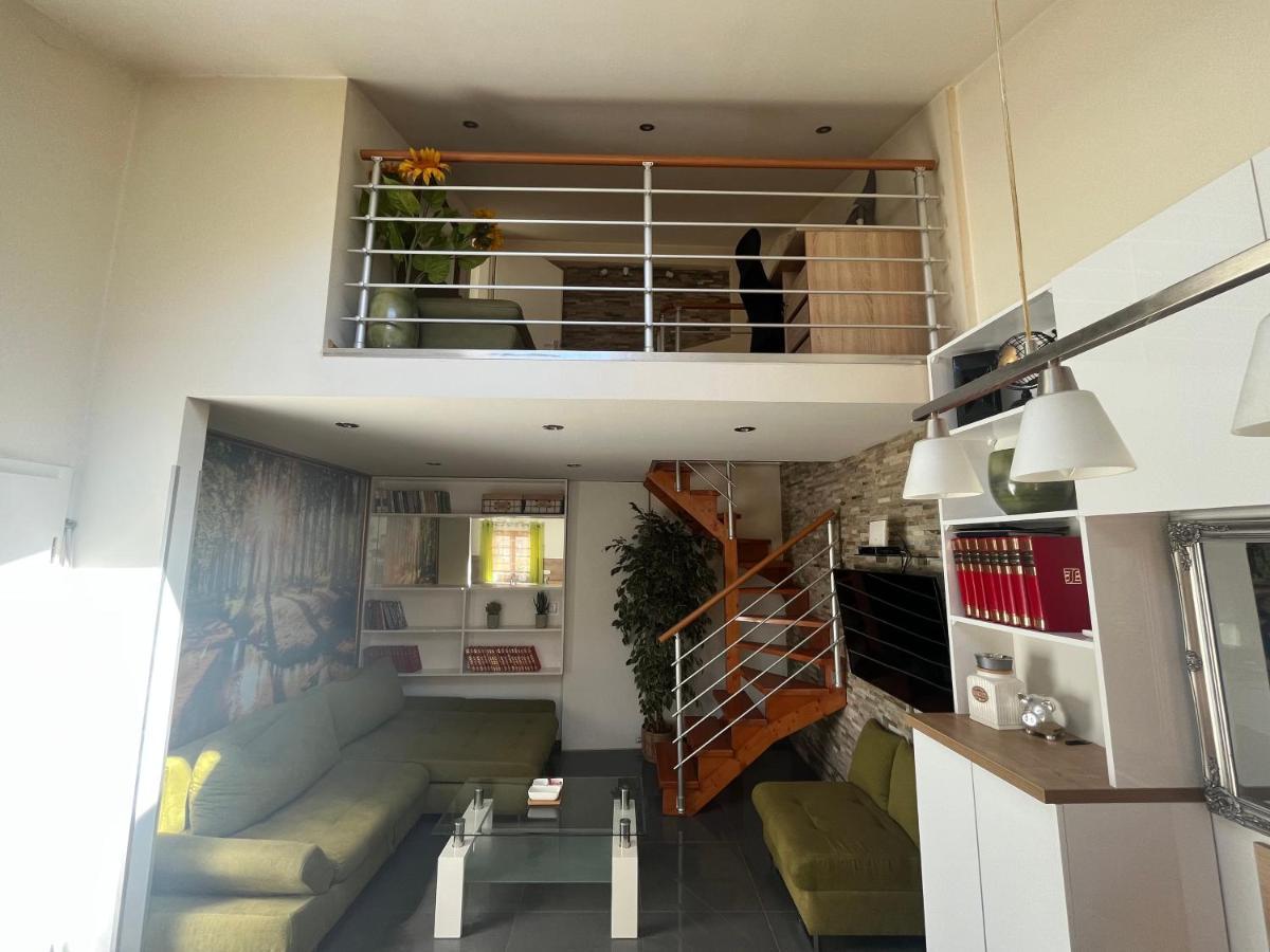 Hiza Apartment Pula Exterior foto